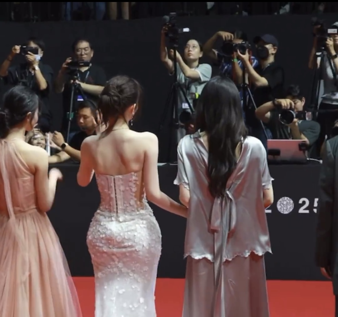 ハンソヒとチョンジョンソの釜山国際映画祭の登場時